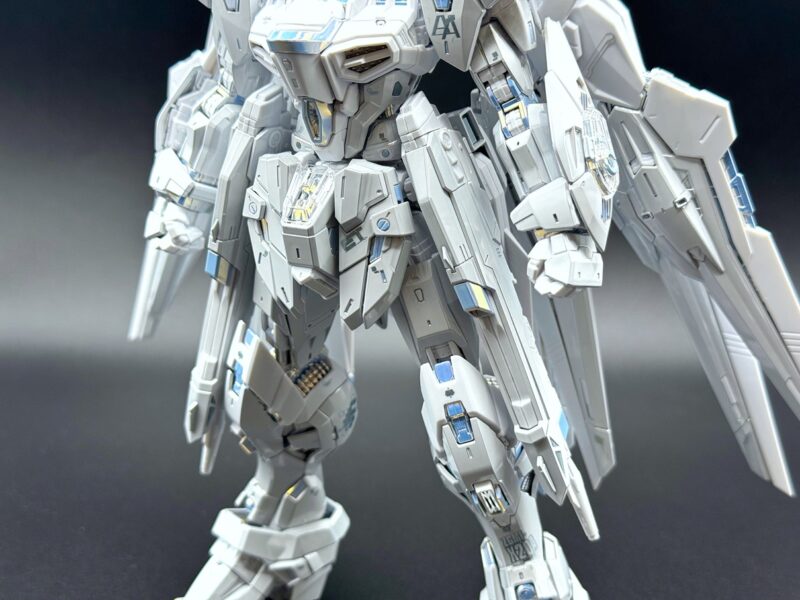 The Gundam Base Limited - MGEX 1/100 - Strike Freedom Gundam (Twilight Coating) - image 3