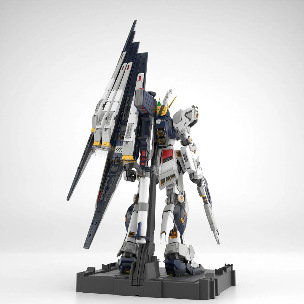 GUNDAM - PGU 1/60 - RX-93 nu Gundam Perfect Grade Unleashed
